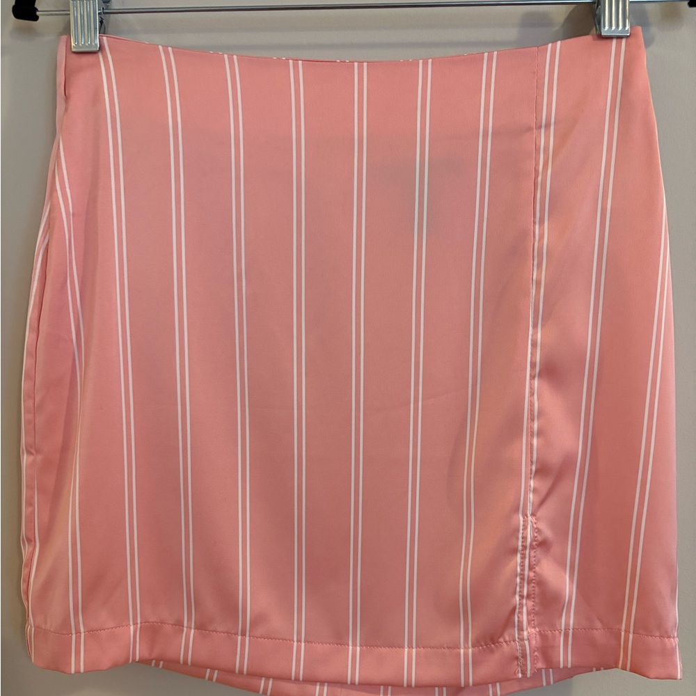 Women’s Pink Striped Satin-y Mini Skirt, Size M